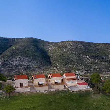 Maritina Houses * Anafonítria